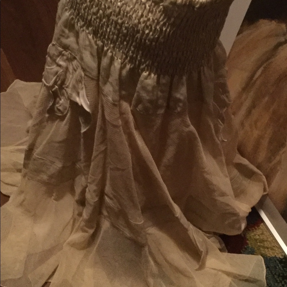 Dress - Picture 6 of 7